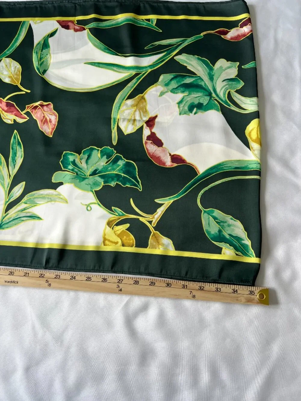 White House Black Market whbm oblong
